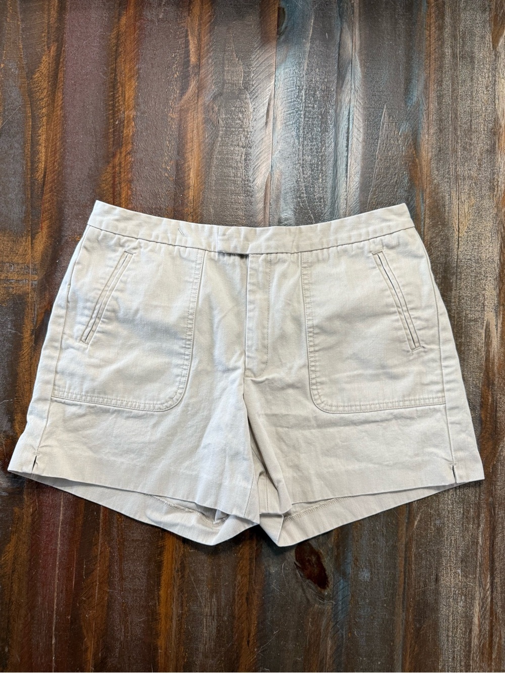 Banana Republic Women’s Size 6 100% Cotton Beige Utility Chino Shorts EUC